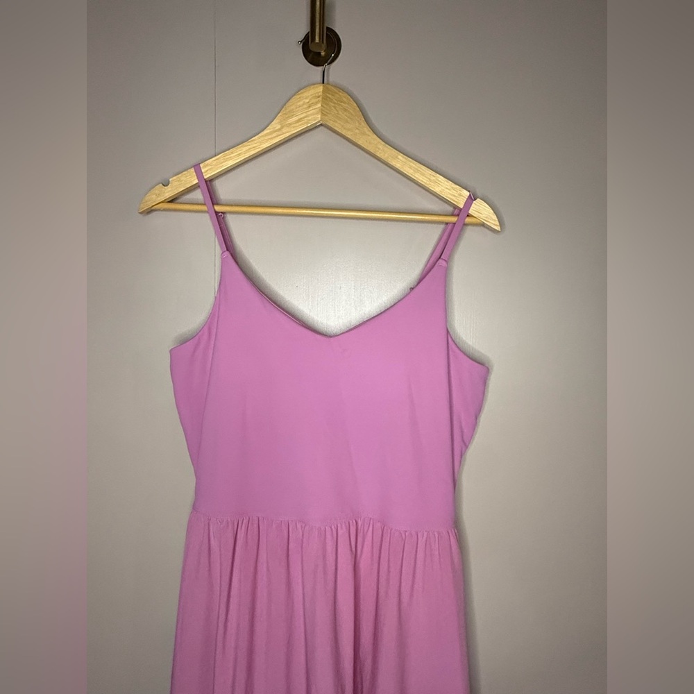 Athleta Elation V-Neck Hybrid Dress Bubblegum Maritima Pink Womens Size M - Picture 3 of 10